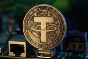 Tether (USDT): Liquidity Keystone or Structural Single Point of Failure?